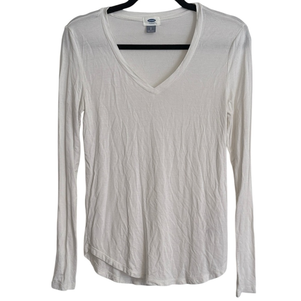 🌻 Old Navy Super Soft White V-Neck Long Sleeve Tee